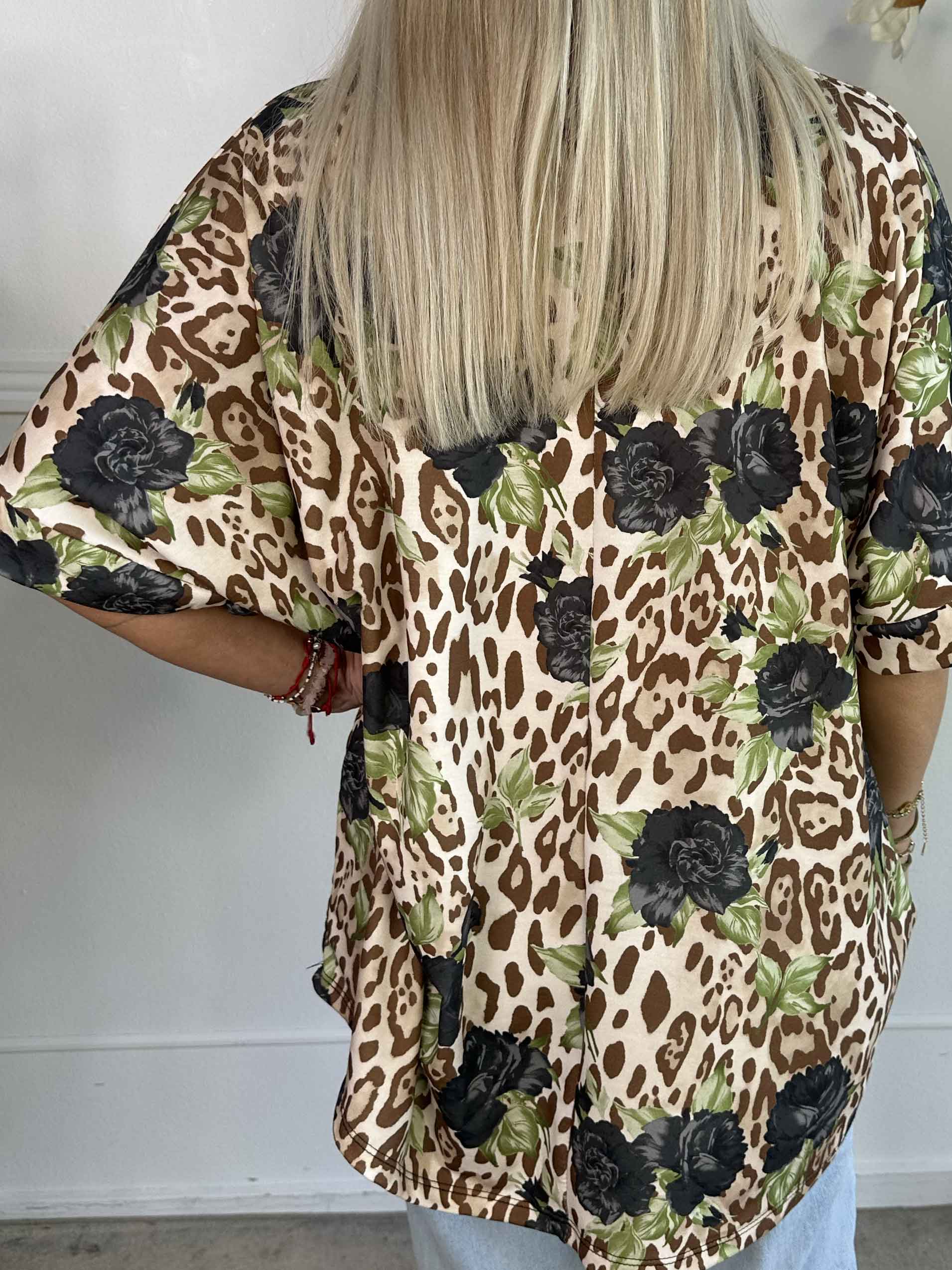 Mintu Leo - T-shirt i mjuk bomull med leopardtryck